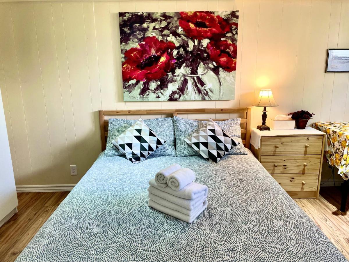 Perfect Home-Private Washrooms,Free Parking,High Speed Net Торонто Экстерьер фото