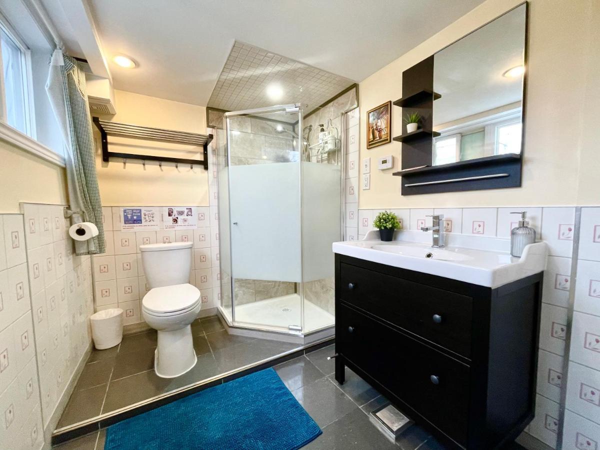 Perfect Home-Private Washrooms,Free Parking,High Speed Net Торонто Экстерьер фото